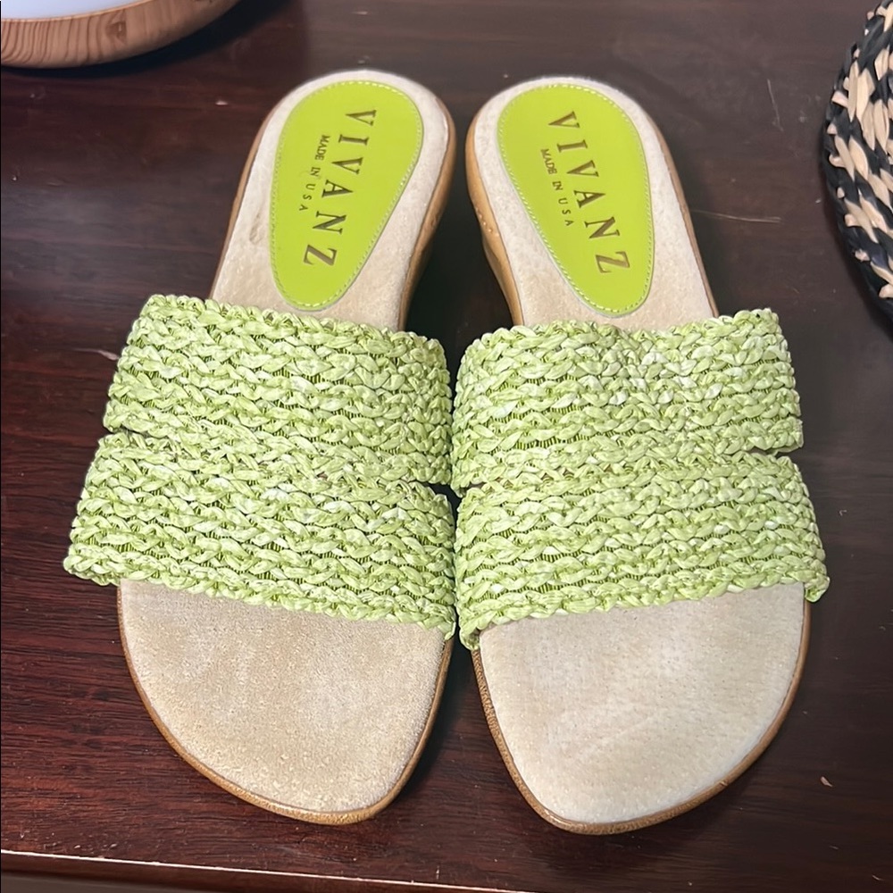 Women's Green Slide Sandals vivanz, size 7.5